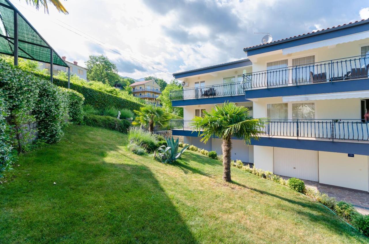 Apartments Marijana Ičići Exteriör bild