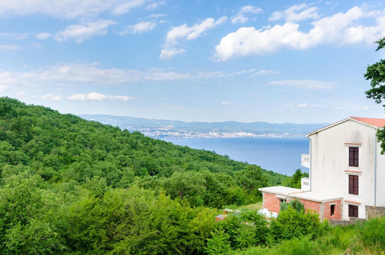 Apartments Marijana Ičići Exteriör bild