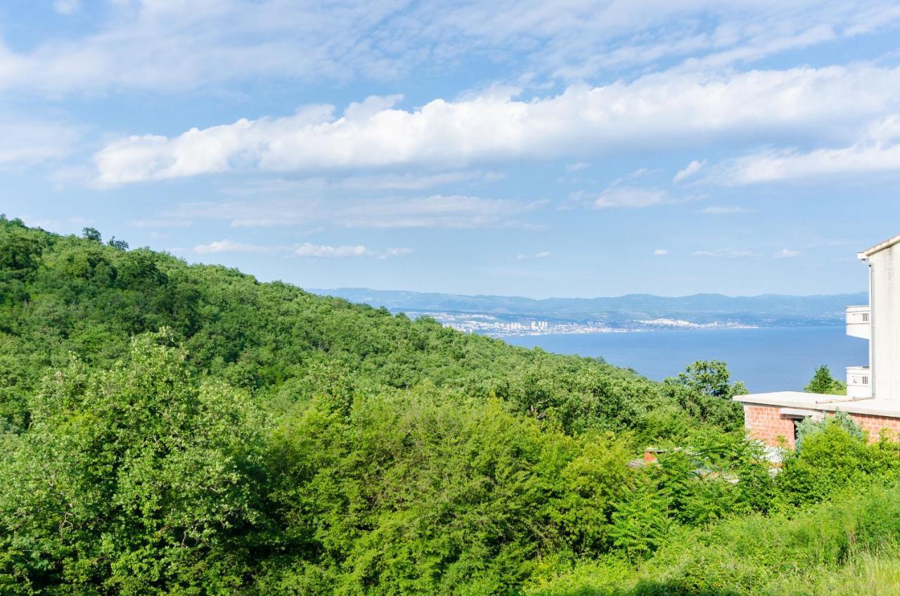 Apartments Marijana Ičići Exteriör bild