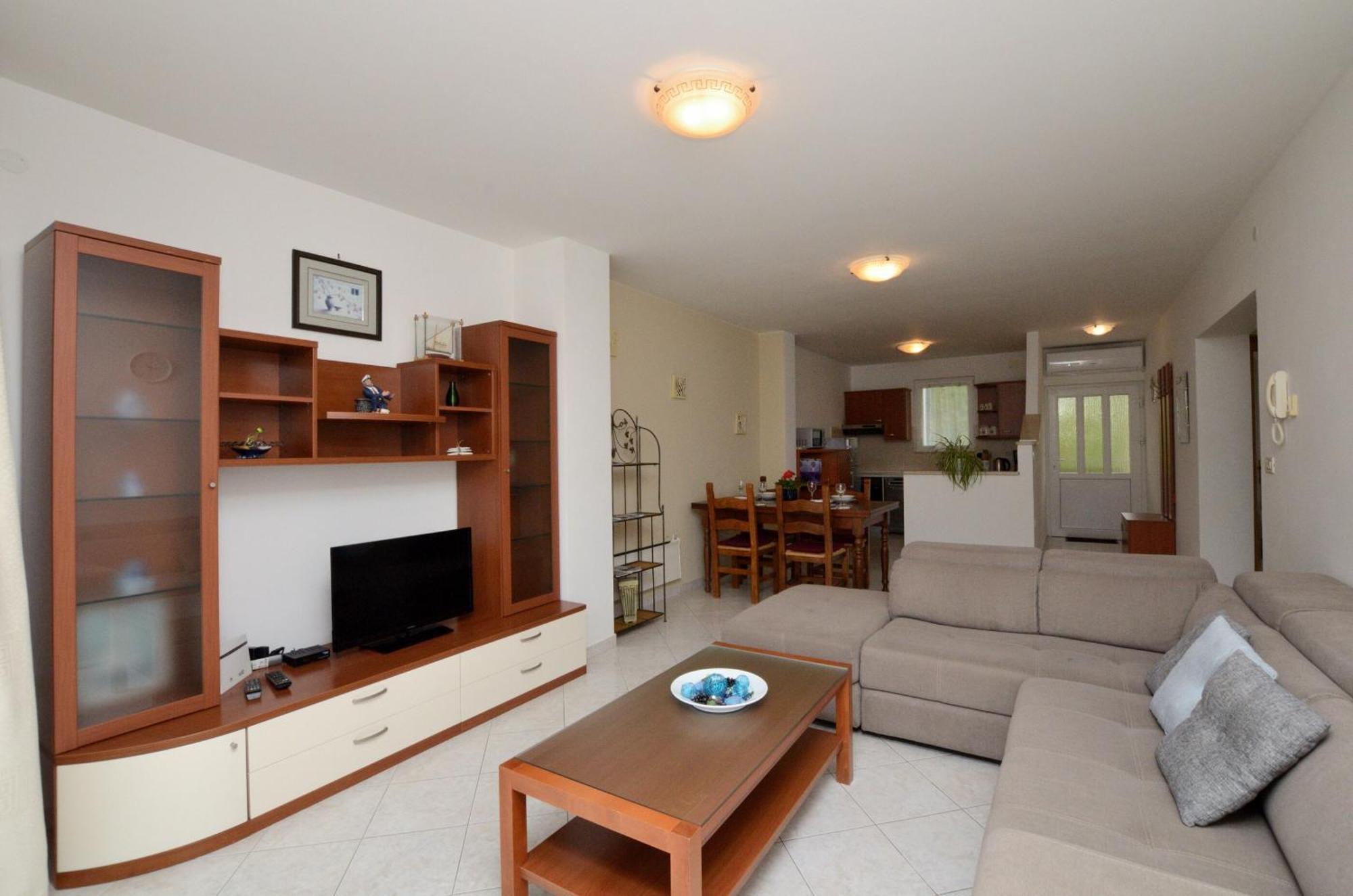 Apartments Marijana Ičići Exteriör bild