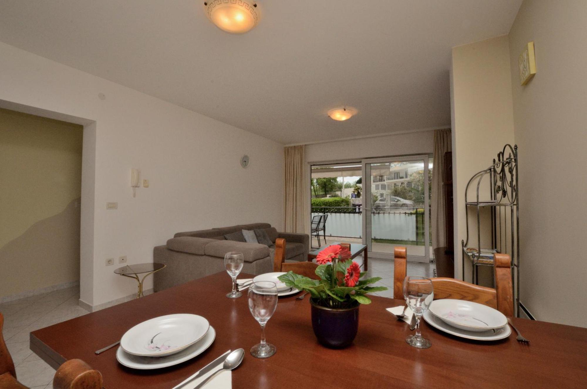 Apartments Marijana Ičići Exteriör bild