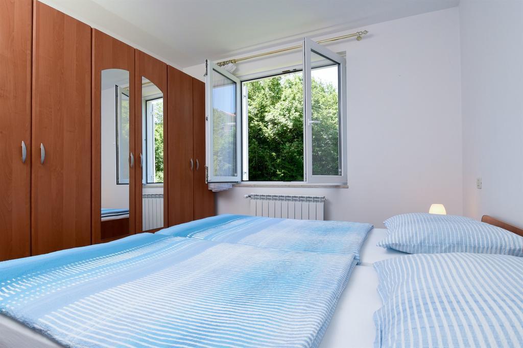 Apartments Marijana Ičići Exteriör bild